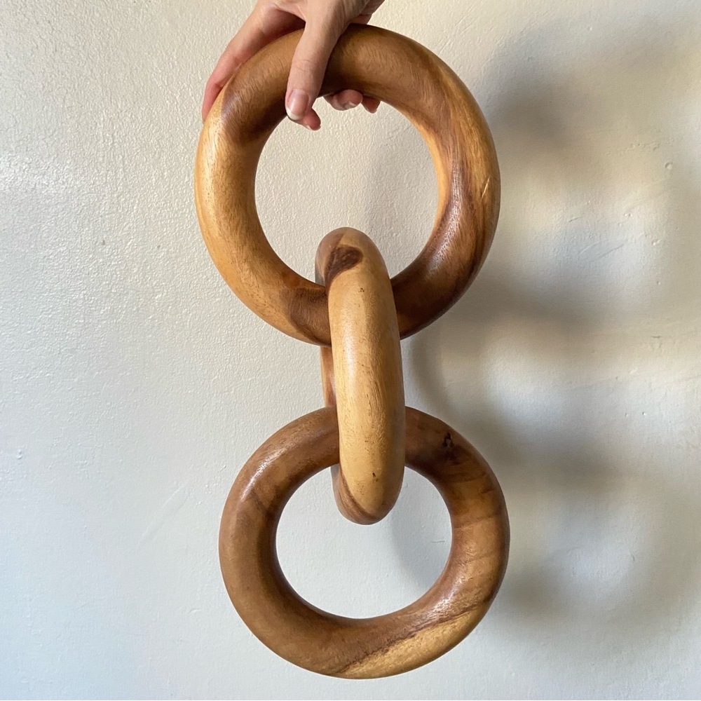 Three Oversized Intertwined Wood Rings Sculpture - Picture 4 of 12